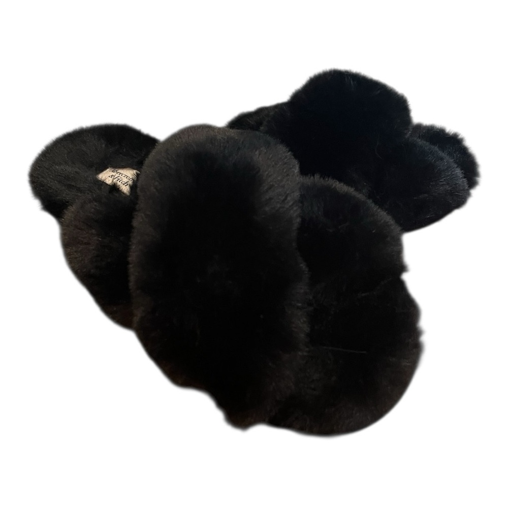 Abercrombie & Fitch black faux fur Criss cross slippers size M/L